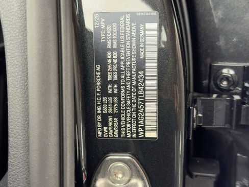 Used 2026 Porsche Macan S AWD/4WD image 21