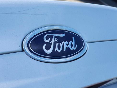Used 2019 Ford Fusion SE FWD image 30