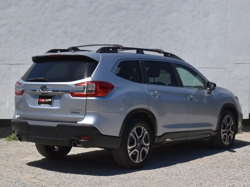 Used 2024 Subaru Ascent Limited AWD/4WD image 45