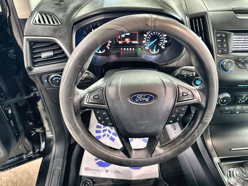 Used 2019 Ford Edge SE w/ SE Fleet Driver's Package FWD image 17