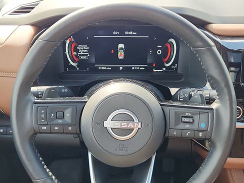 Used 2024 Nissan Pathfinder Platinum w/ Cargo Package image 19