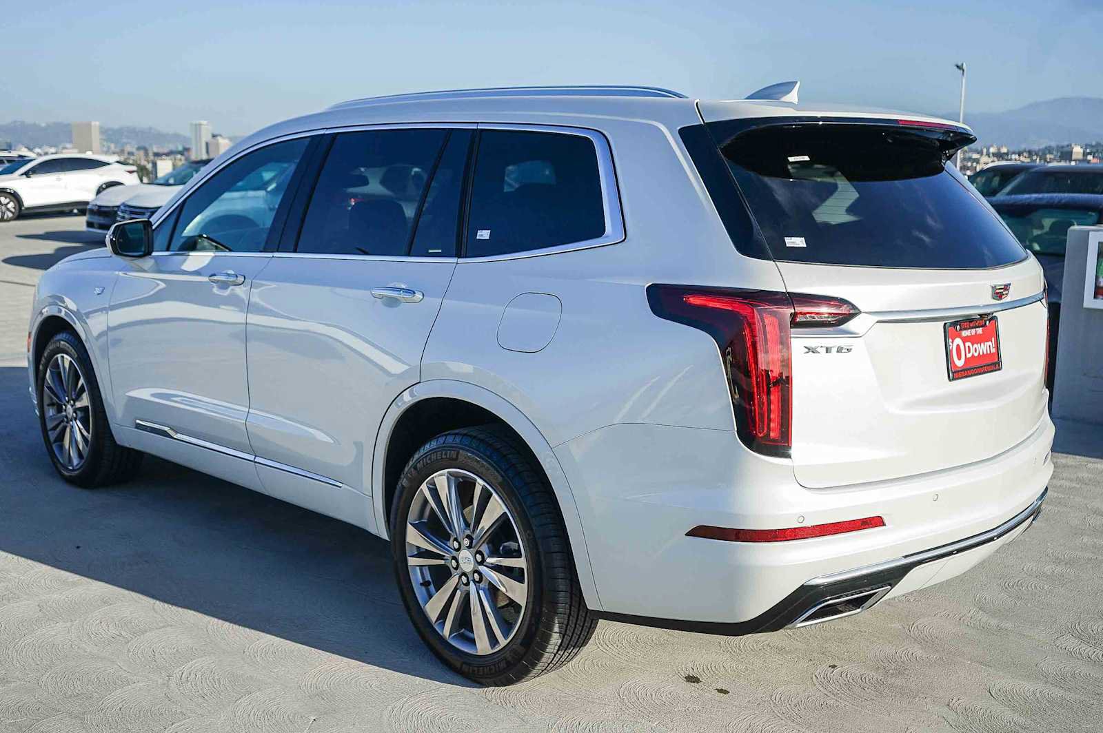 Used 2025 Cadillac XT6 Premium Luxury FWD image 6