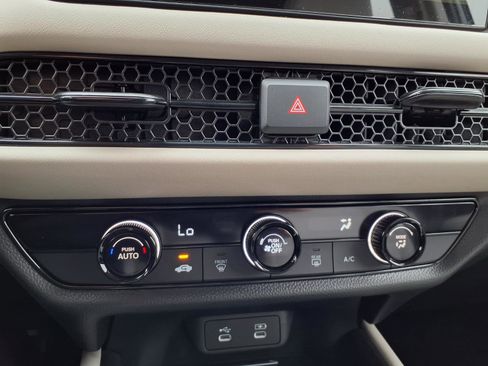 Certified 2026 Honda HR-V LX image 7