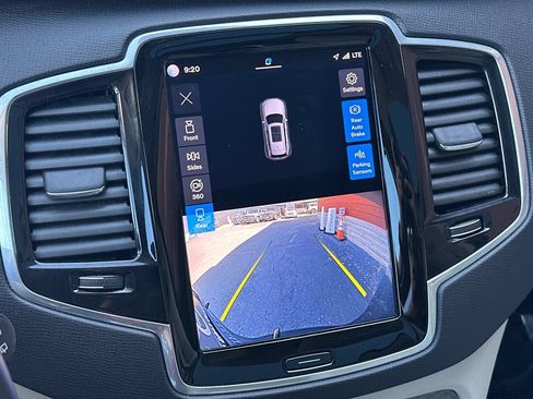Certified 2023 Volvo XC90 T8 Plus AWD/4WD image 24