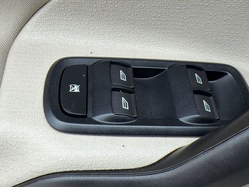 Used 2019 Ford Fiesta SE FWD image 13