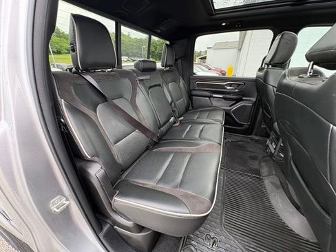 Used 2025 RAM 1500 Laramie w/ Sport Appearance Package AWD/4WD image 32