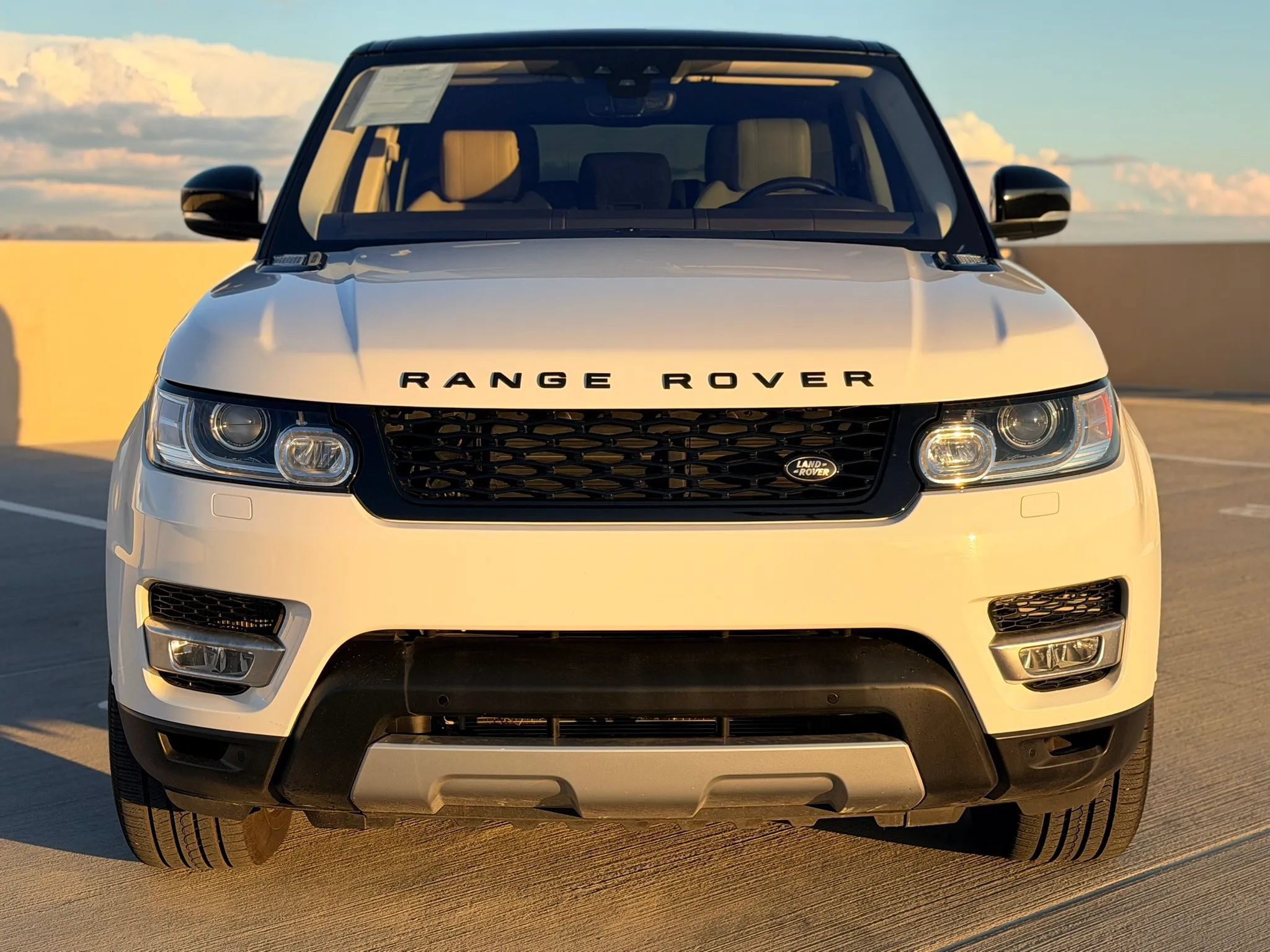 Used 2017 Land Rover Range Rover Sport HSE AWD/4WD image 3