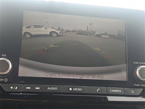 Used 2025 Nissan Pathfinder SV image 22