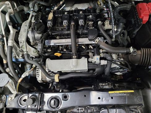 Used 2022 Nissan Versa SV FWD image 30