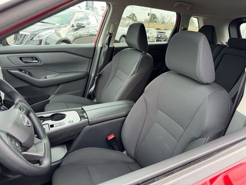 Used 2026 Nissan Rogue S image 8