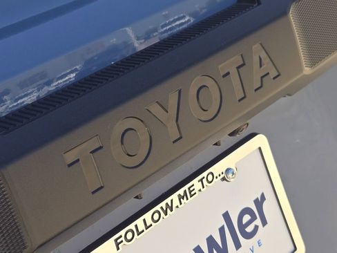 New 2026 Toyota 4Runner SR5 AWD/4WD image 7