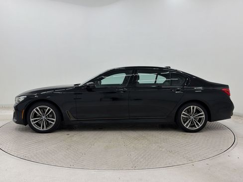 Used 2019 BMW 740i xDrive w/ M Sport Package AWD/4WD image 2
