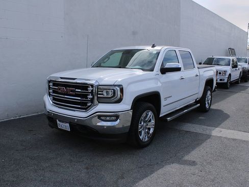 Used 2018 GMC Sierra 1500 SLT image 3