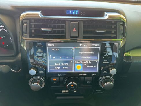 Used 2023 Toyota 4Runner 40th Anniversary SE image 13