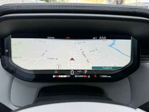 Used 2023 Land Rover Range Rover Sport SE Dynamic image 10