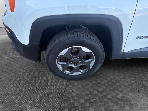 Used 2018 Jeep Renegade Sport w/ Power & Air Group image 9