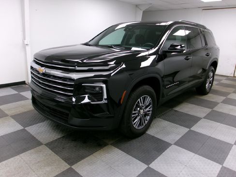 Certified 2024 Chevrolet Traverse LT w/ LPO, Floor Liner Package image 1