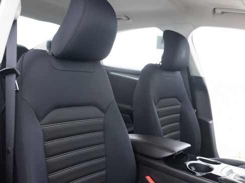 Used 2013 Ford Fusion SE image 26