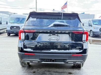 New 2026 Ford Explorer Active w/ Active Comfort Package