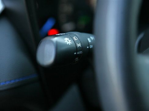 Used 2021 Toyota RAV4 XSE AWD/4WD image 11