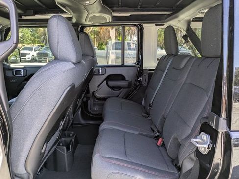 New 2026 Jeep Wrangler Unlimited Rubicon AWD/4WD image 13