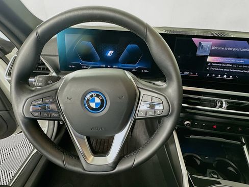 Used 2024 BMW i4 eDrive35 w/ Convenience Package RWD image 11