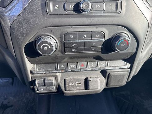 Used 2021 Chevrolet Silverado 1500 Custom Trail Boss w/ Realtree Special Edition image 15