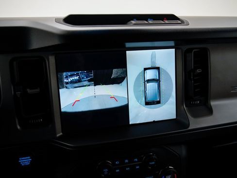 Used 2023 Ford Bronco Outer Banks image 28