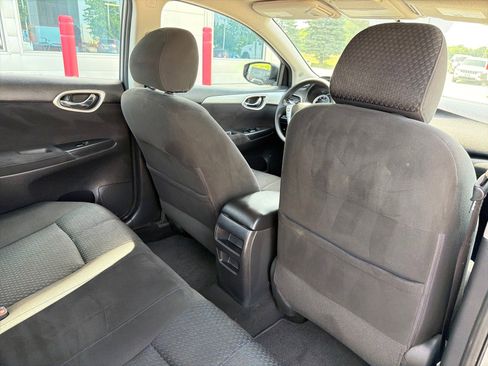 Used 2013 Nissan Sentra SR FWD image 25