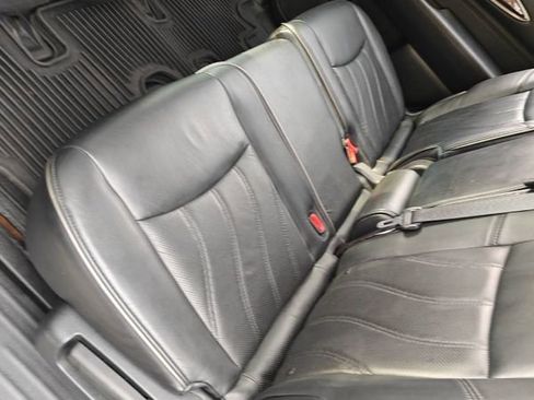 Used 2013 INFINITI JX35 w/ Premium Pkg image 29