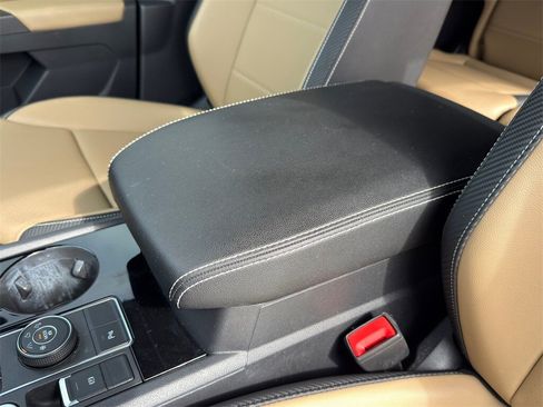 Used 2023 Volkswagen Atlas Cross Sport SE w/ Panoramic Sunroof Package image 18