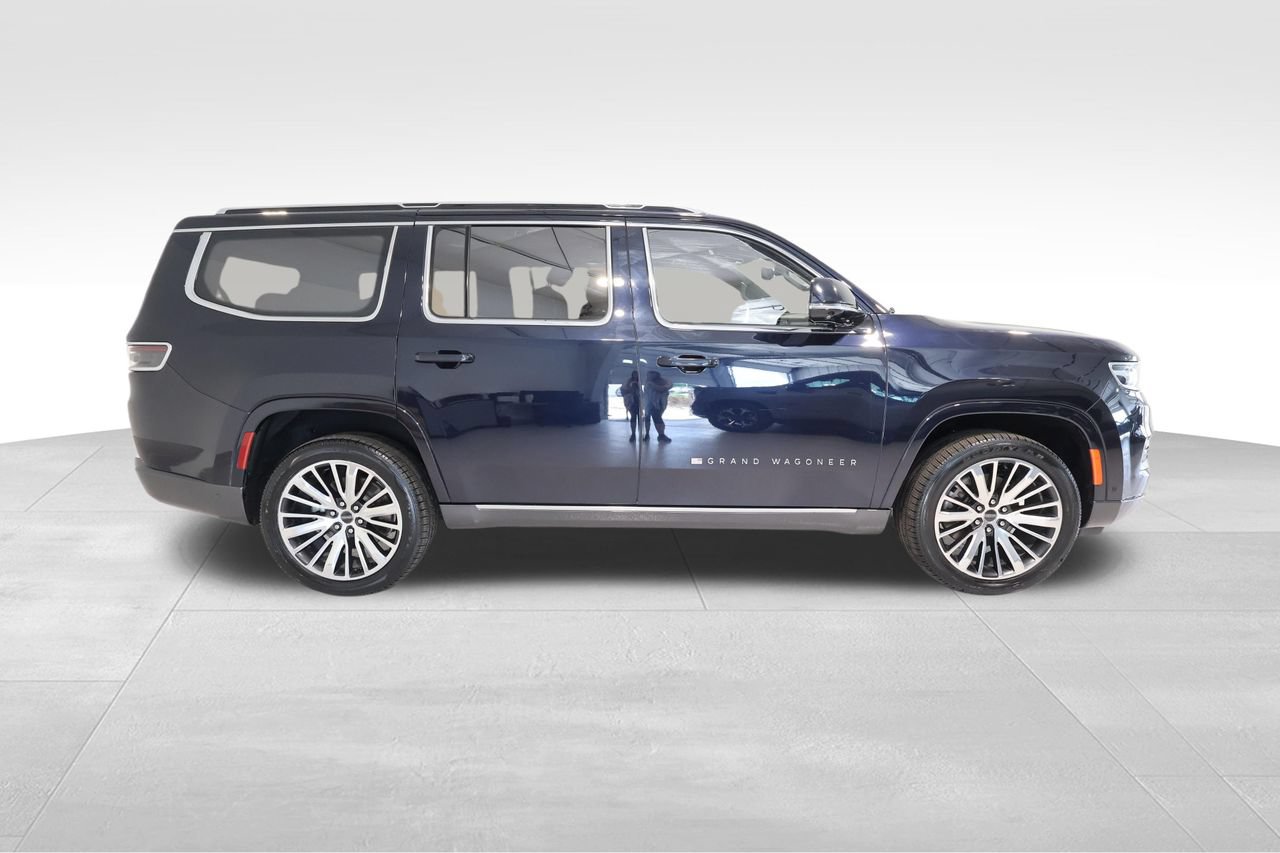 Used 2022 Jeep Grand Wagoneer Series III AWD/4WD image 5