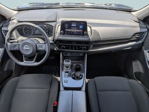 Used 2024 Nissan Rogue S FWD image 14
