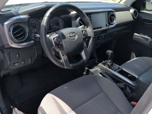 Used 2023 Toyota Tacoma SR5 w/ Technology Package AWD/4WD image 17