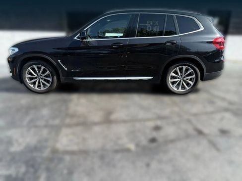 Used 2018 BMW X3 xDrive30i image 2