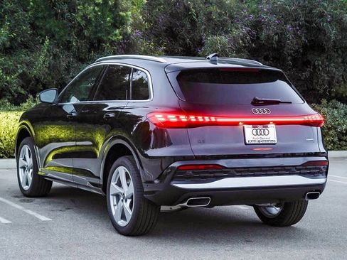 New 2025 Audi Q5 Premium Plus image 6