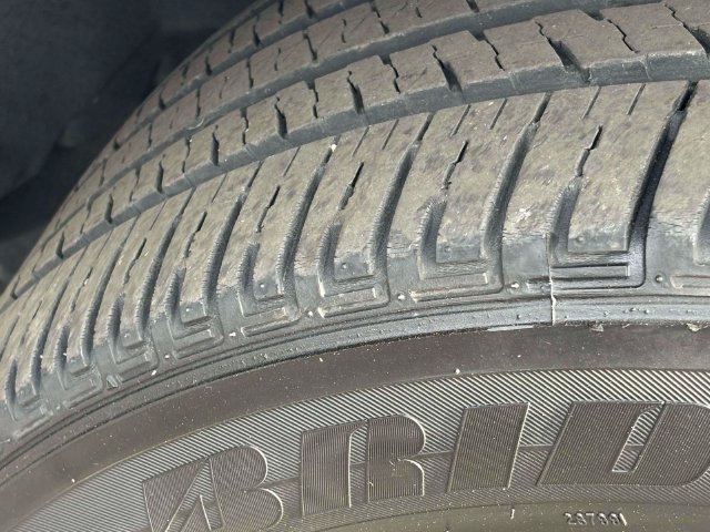 Used 2023 Jeep Grand Cherokee L Laredo AWD/4WD image 38
