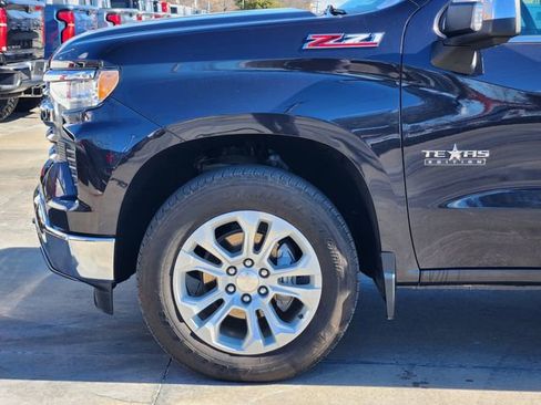 Used 2022 Chevrolet Silverado 1500 LTZ w/ Z71 Off-Road Package image 9