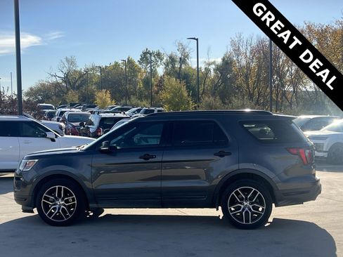 Used 2018 Ford Explorer Sport image 6