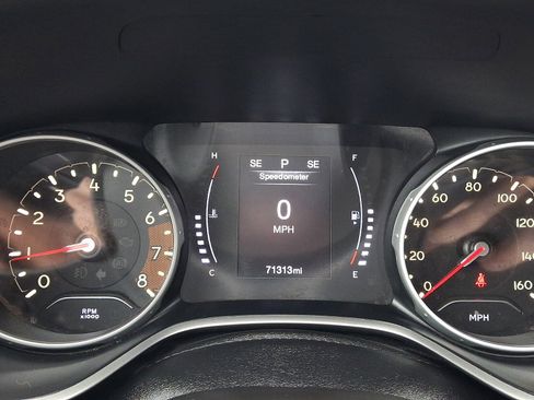 Used 2019 Jeep Compass Latitude image 19