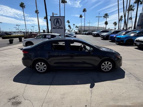 Used 2026 Toyota Corolla LE FWD image 6