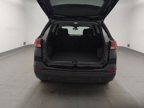 Used 2022 Chevrolet Equinox LS FWD image 29