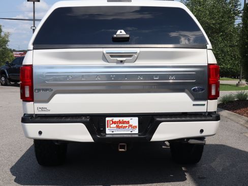 Used 2018 Ford F150 Platinum w/ Equipment Group 701A Luxury AWD/4WD image 8