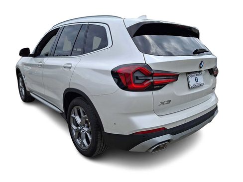 Used 2024 BMW X3 xDrive30i w/ Premium Package AWD/4WD image 4
