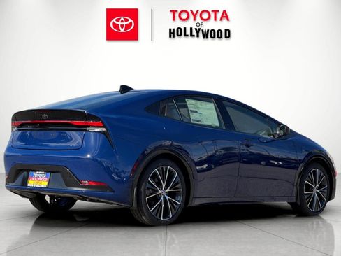 New 2026 Toyota Prius XLE image 4