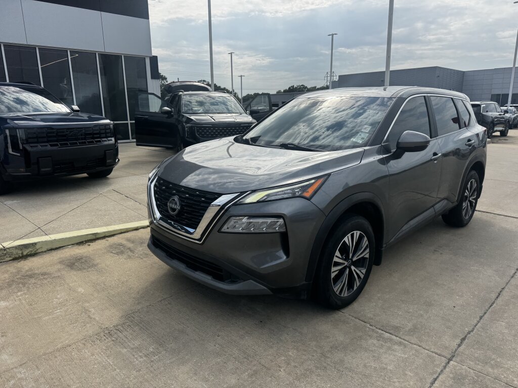 Used 2023 Nissan Rogue SV FWD image 4