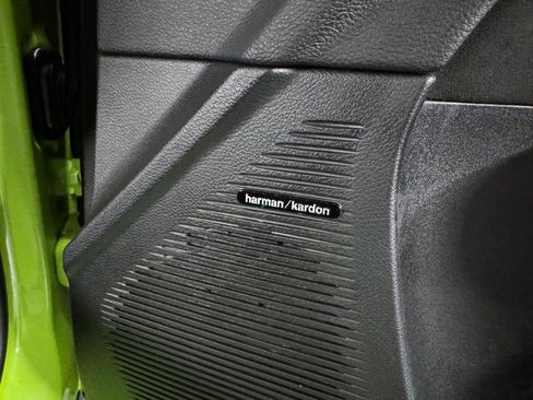 Used 2015 Dodge Challenger SRT Hellcat RWD image 36