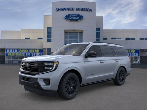 New 2026 Ford Expedition Platinum AWD/4WD image 1