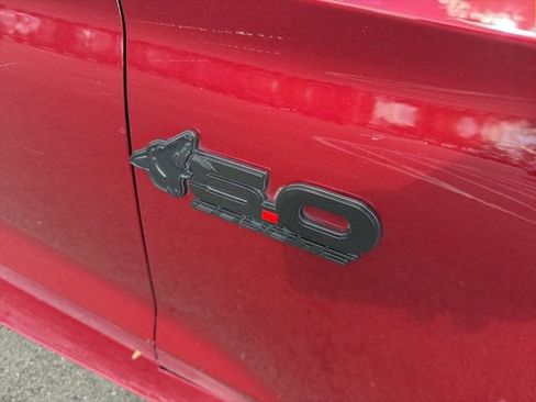 Used 2018 Ford Mustang GT Premium w/ Equipment Group 401A RWD image 5