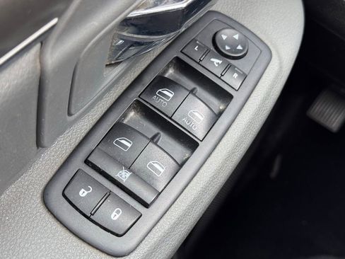 Used 2019 RAM 1500 Big Horn RWD image 7
